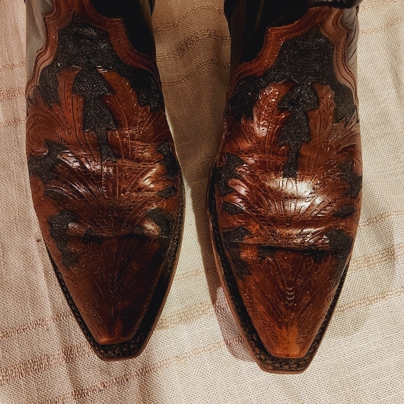 Lucchese Women's hand tooled western boots - Picture 4 of 4